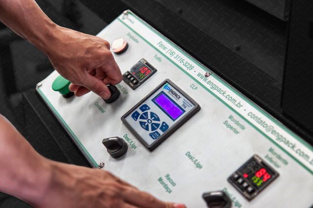 Engpack Empresa de Máquina Embaladora Flow Pack